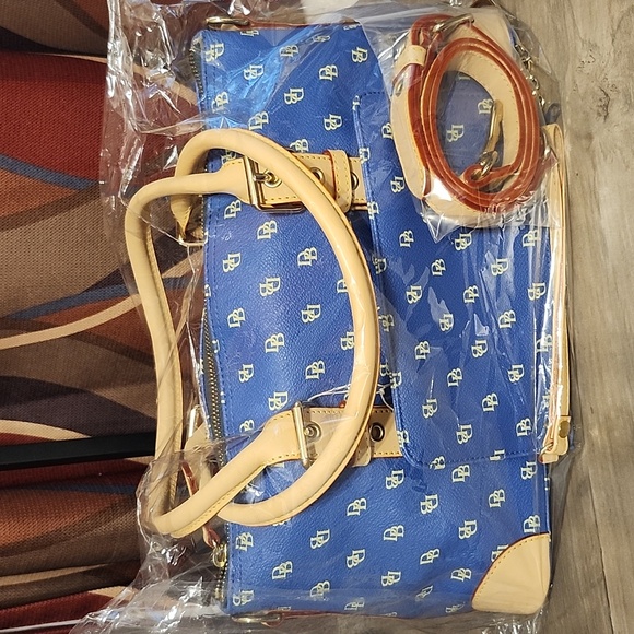 Dooney & Bourke Blue and Tan Crossbody Bag, Wallet&Jewelry NWOT - Picture 2 of 10